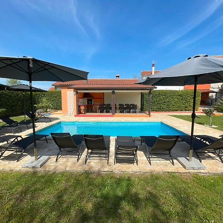 Villa Antonci-18, Pool, 3 Houses, Jacuzzi, Private Territory Antonci  Екстериор снимка