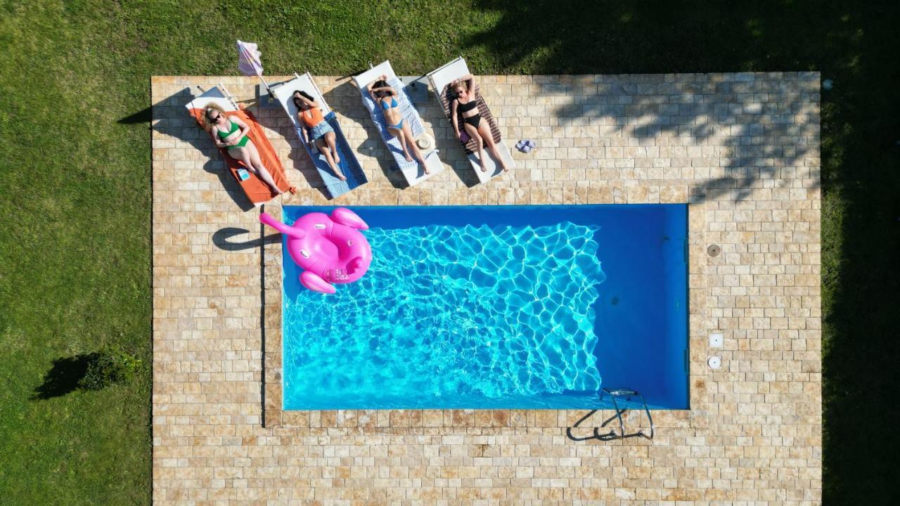 Villa Antonci-18, Pool, 3 Houses, Jacuzzi, Private Territory Antonci  Екстериор снимка