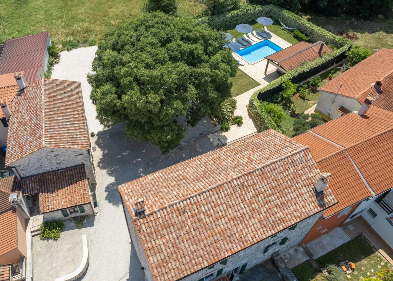 Villa Antonci-18, Pool, 3 Houses, Jacuzzi, Private Territory Antonci  Екстериор снимка