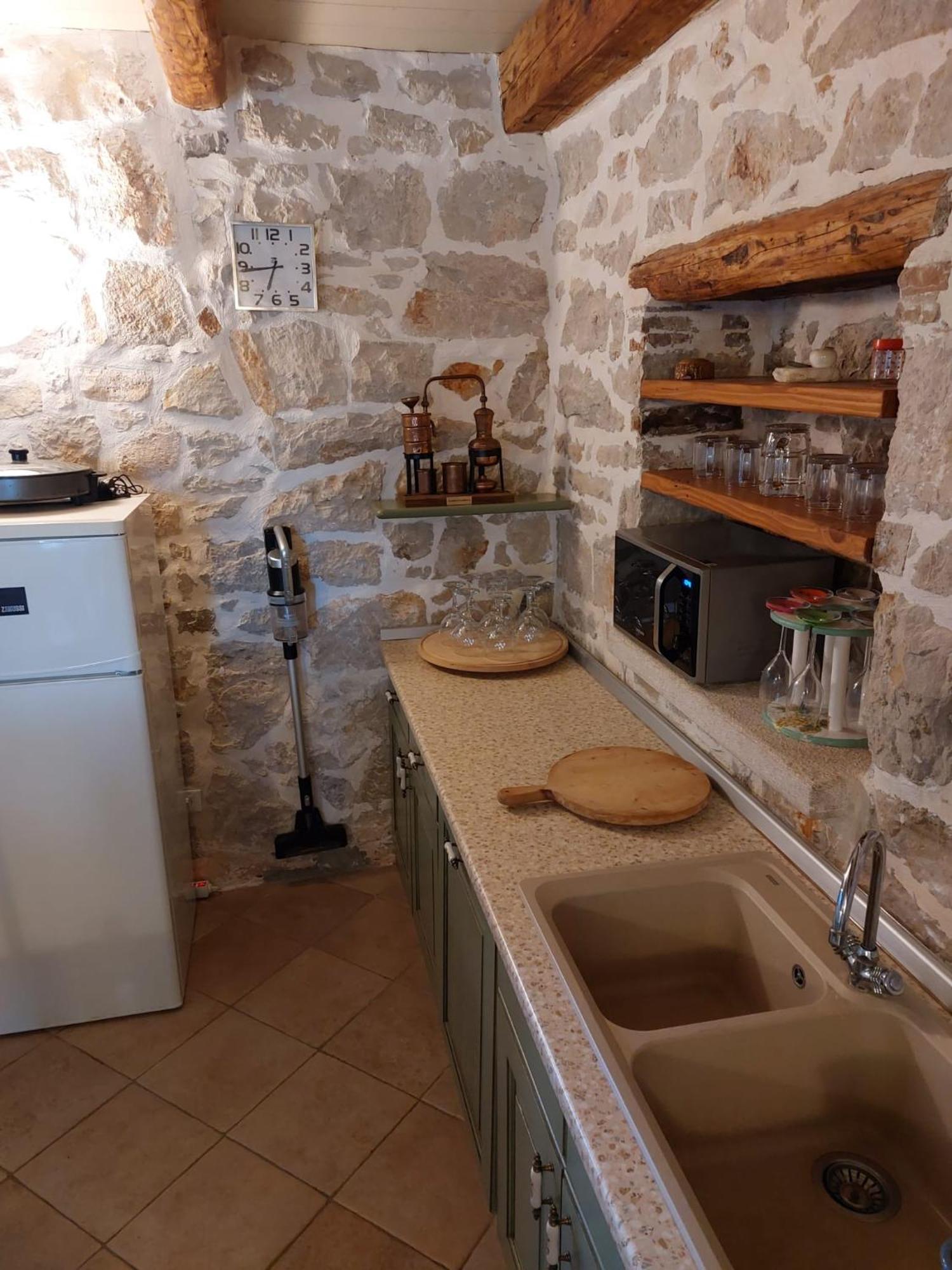 Villa Antonci-18, Pool, 3 Houses, Jacuzzi, Private Territory Antonci  Екстериор снимка
