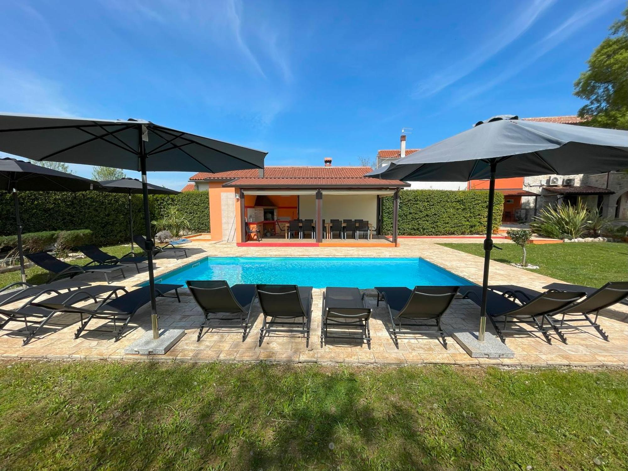 Villa Antonci-18, Pool, 3 Houses, Jacuzzi, Private Territory Antonci  Екстериор снимка
